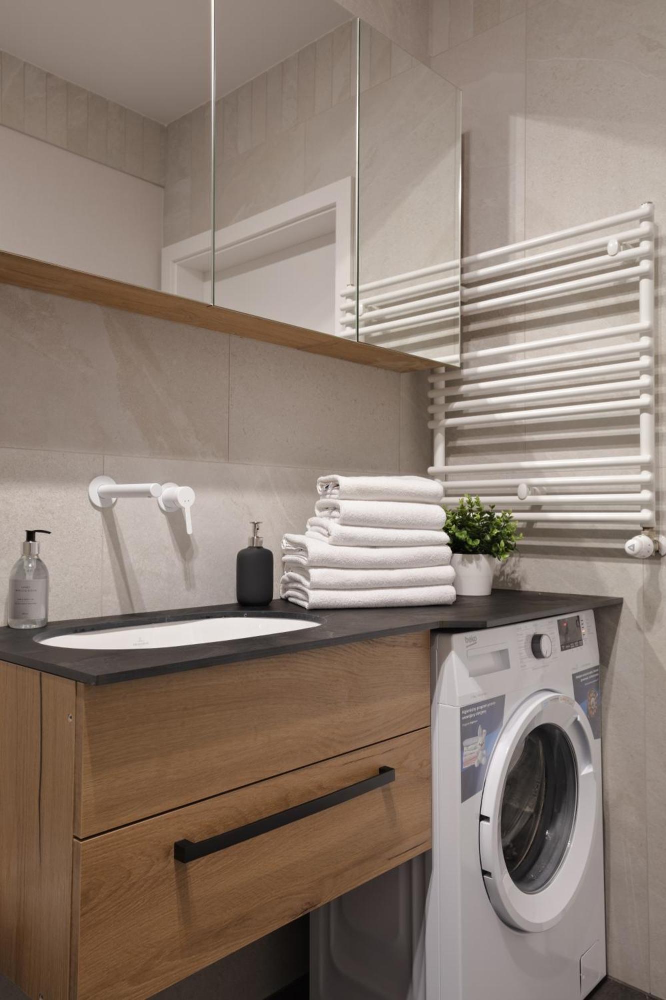 Metropolis Old Town Apartments Krakow Ngoại thất bức ảnh